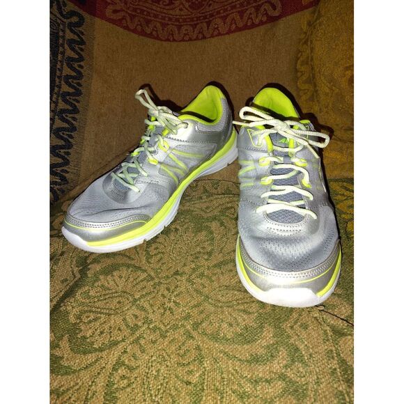 AVIA Womens size 11 Neon Yellow Gray Lightweight Comfort Walking Running Shoes‎ - Picture 1 of 11